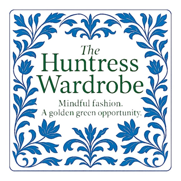 Blue and White Striped Mock Neck Flow Free Sleeveless Blouse Sz Medium - Picture 13 of 13